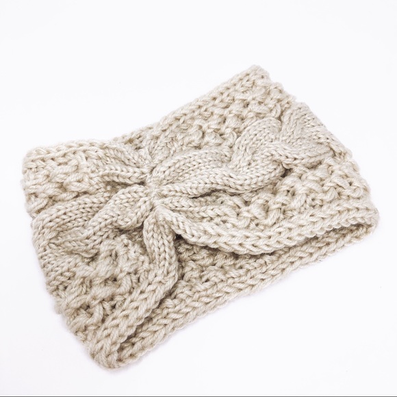 Accessories - 🙌 Ivory Cable Knit Bow Winter Headband OS